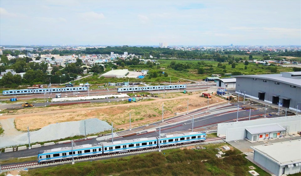 Hiện có 15/17 đoàn tàu metro số 1 được nhập từ Nhật Bản về depot Long Bình