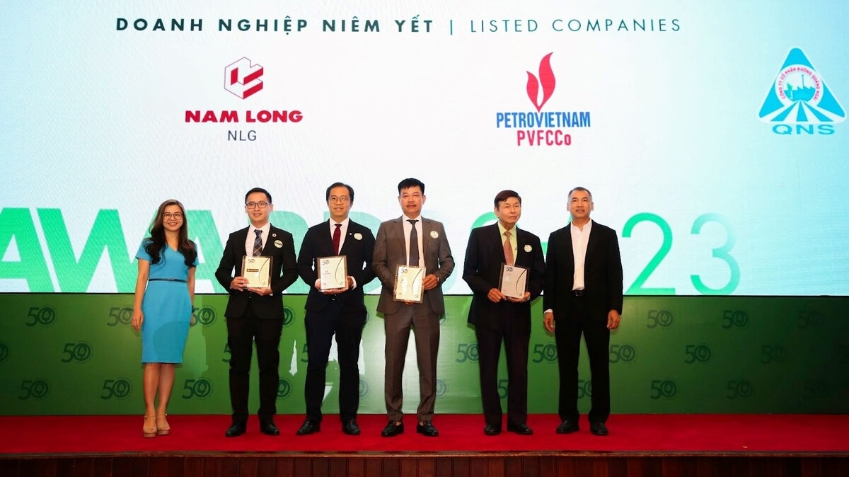 Nam Long Group tại Lễ Vinh danh Doanh nghiệp niêm yết tiêu biểu