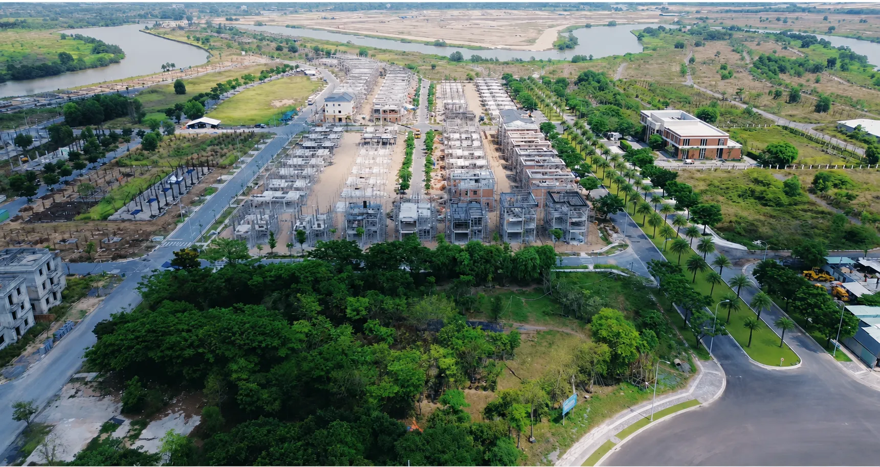 Tiến Độ Zone 1 Izumi City: Hạ Tầng Nội Khu Izumi Canaria Đã Hình Thành Rõ Nét